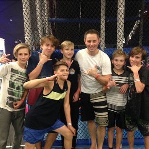 Meet your Posher, Ashjen